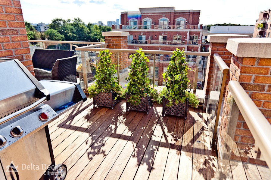Rooftop Ipe decks Builder contractor delta decks toronto
