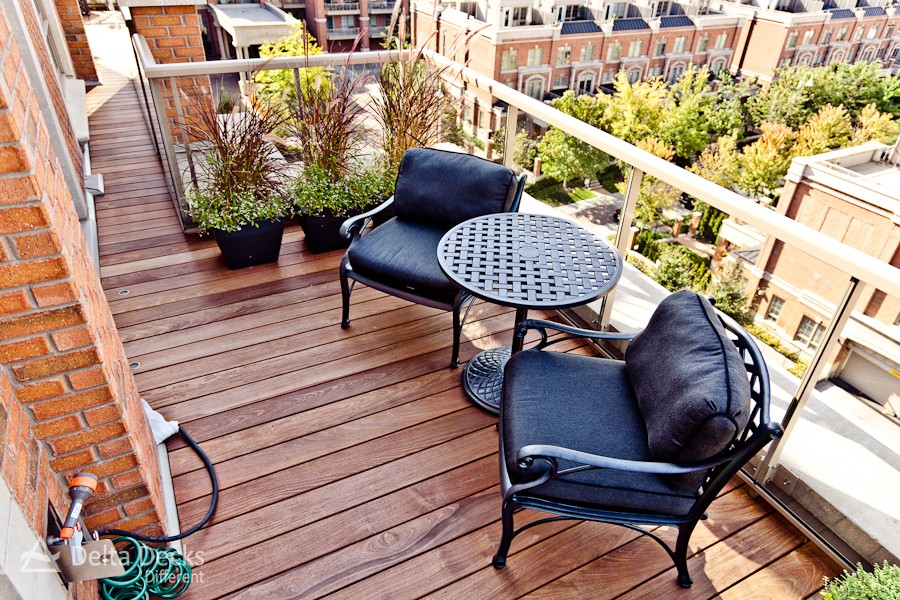 Rooftop Ipe decks Builder contractor delta decks toronto