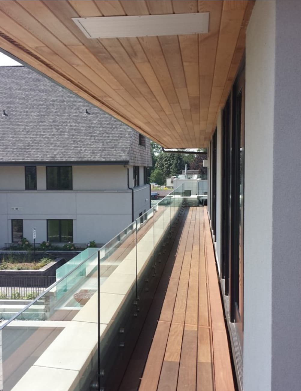 wood-decking-for-commercial-properties-4