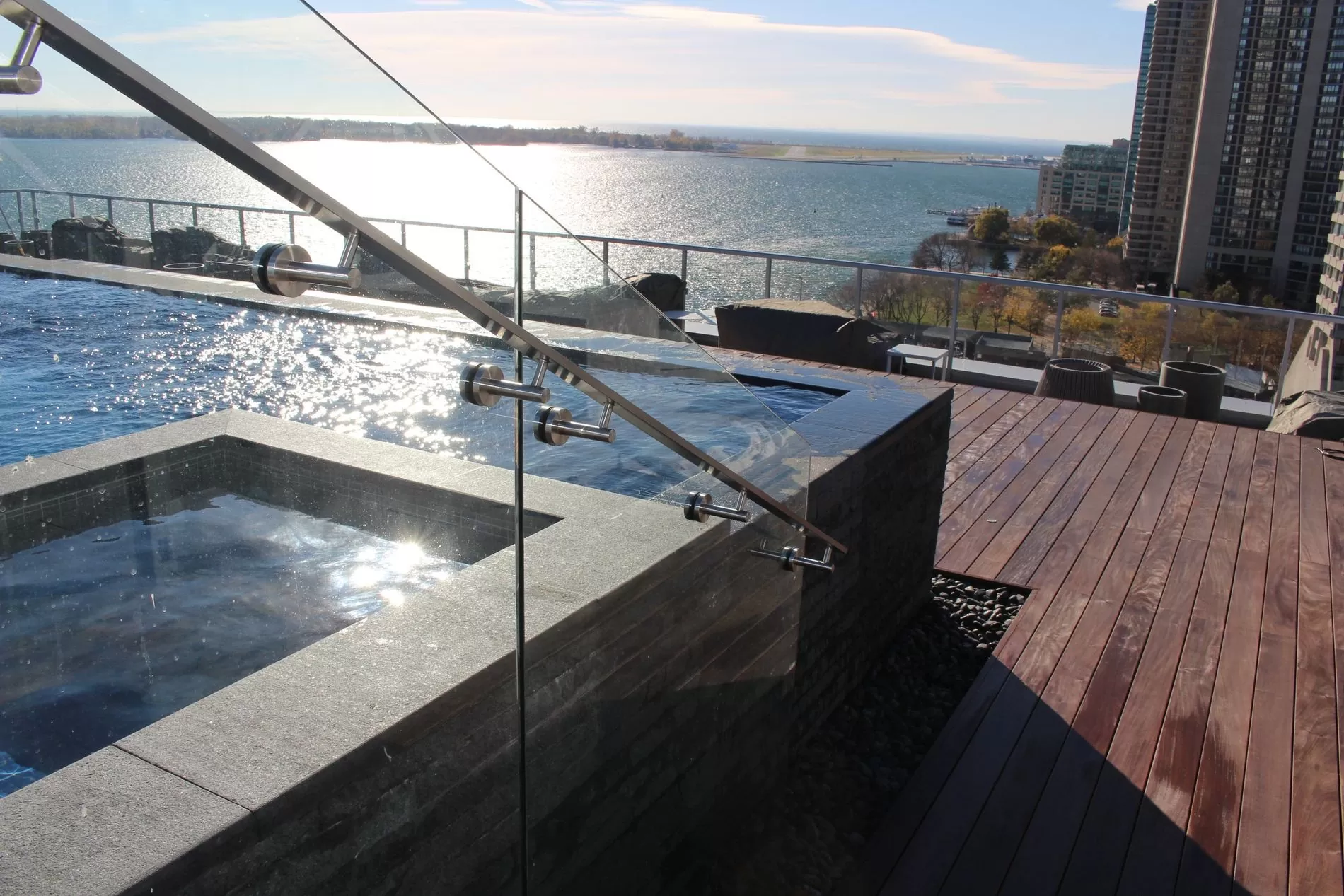 rooftop deck pool toronto